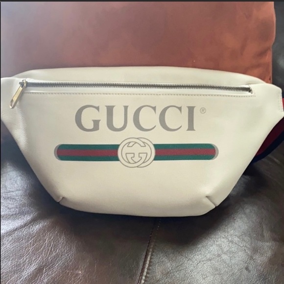 poshmark gucci fanny pack